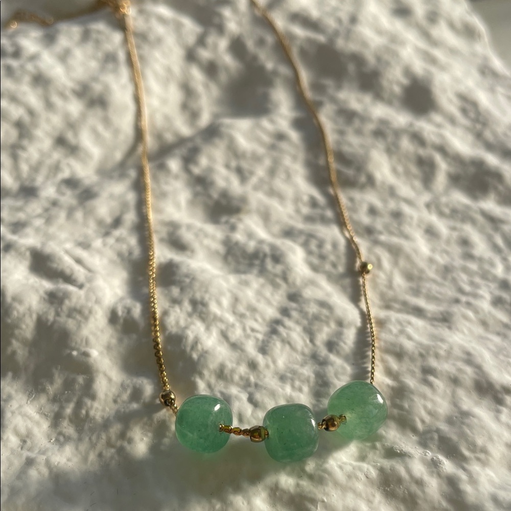 Elegant Green Jade Gold Necklace